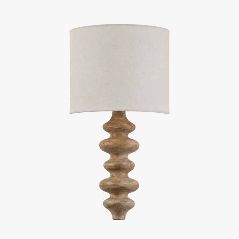 Lampada da parete scultorea in legno naturale con paralume in tessuto