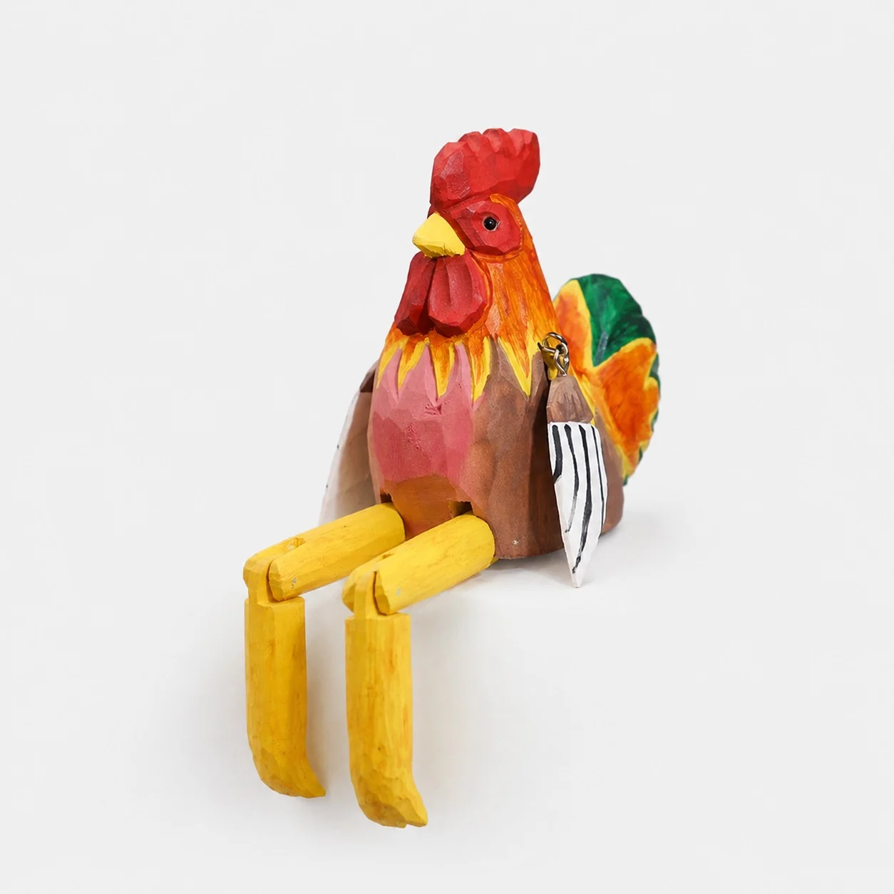Adorno de gallo de madera tallado a mano
