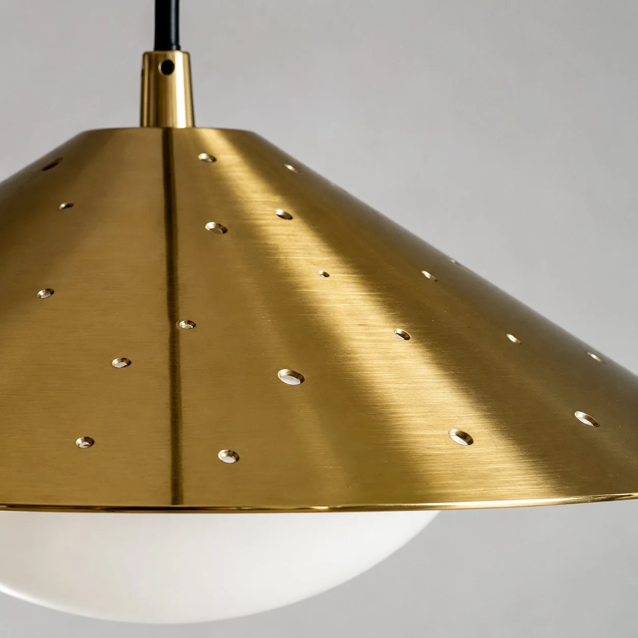 Lampada a sospensione mini UFO moderna con dettagli in ottone