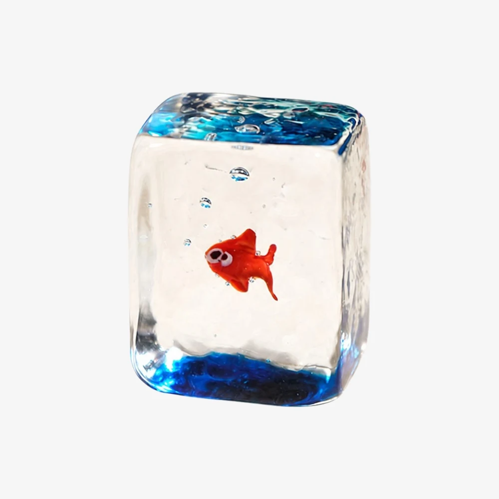Stijl A: een vierkant, handgemaakt glazen goudvisornament